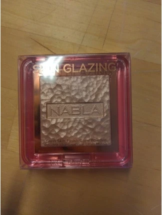 Пудра-хайлайтер Nabla Skin Glazing