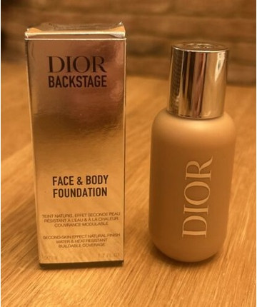 Тональная основа Christian Dior