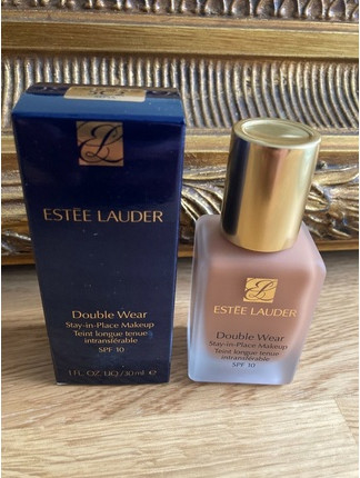 Тональная основа Estee Lauder Double Wear Stay-in-Place