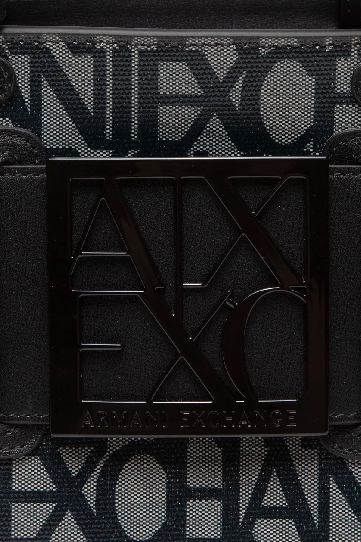 Сумки Armani Exchange
