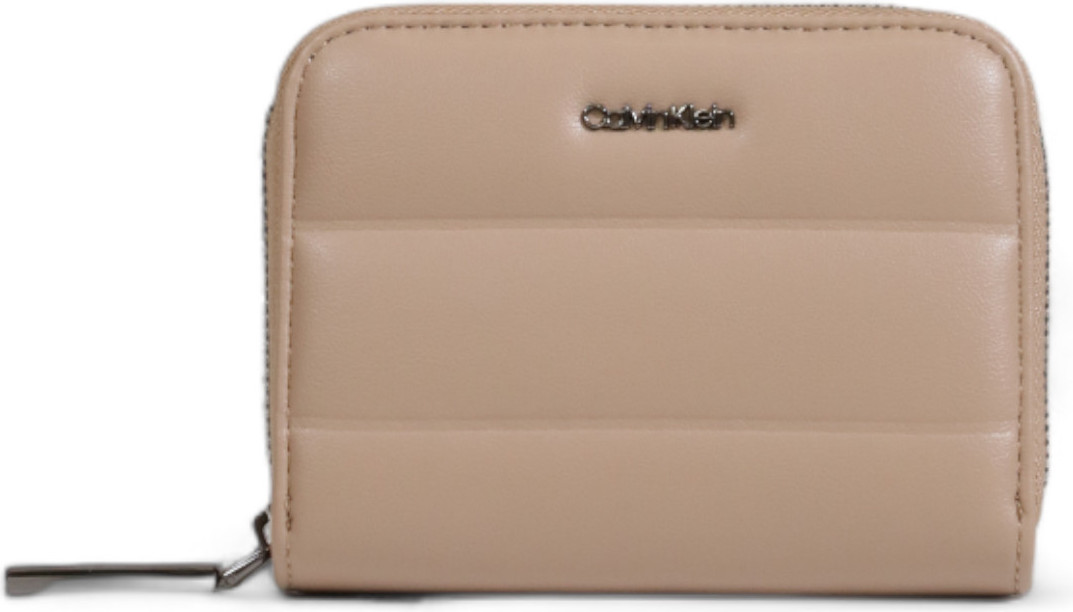 Кошельки Calvin Klein