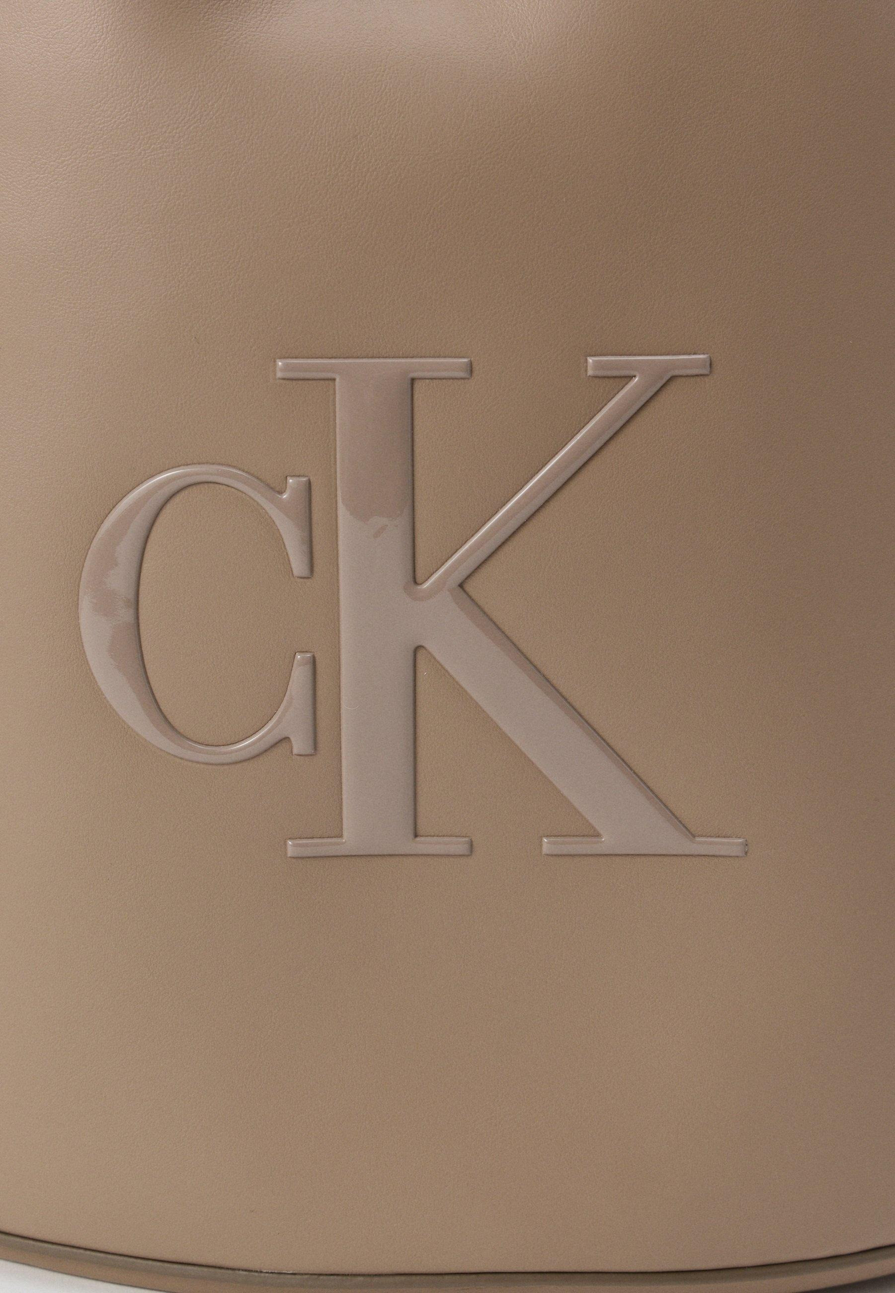 Сумки Calvin Klein