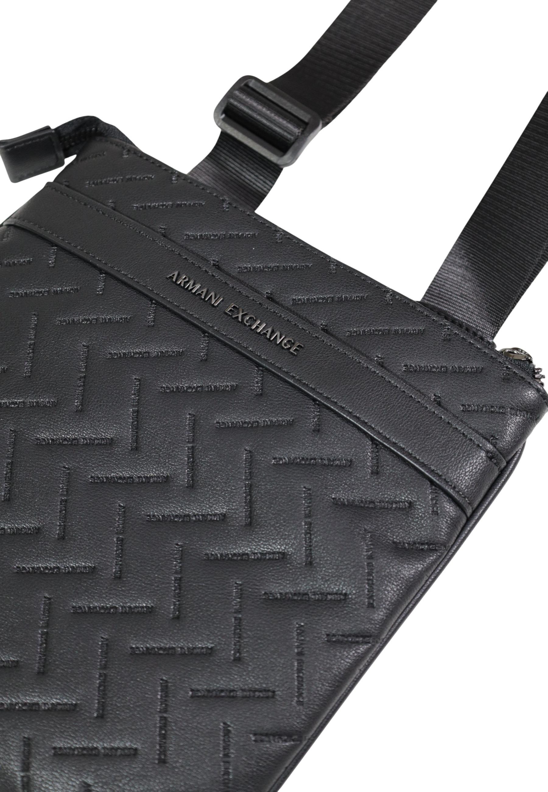 Сумки Armani Exchange