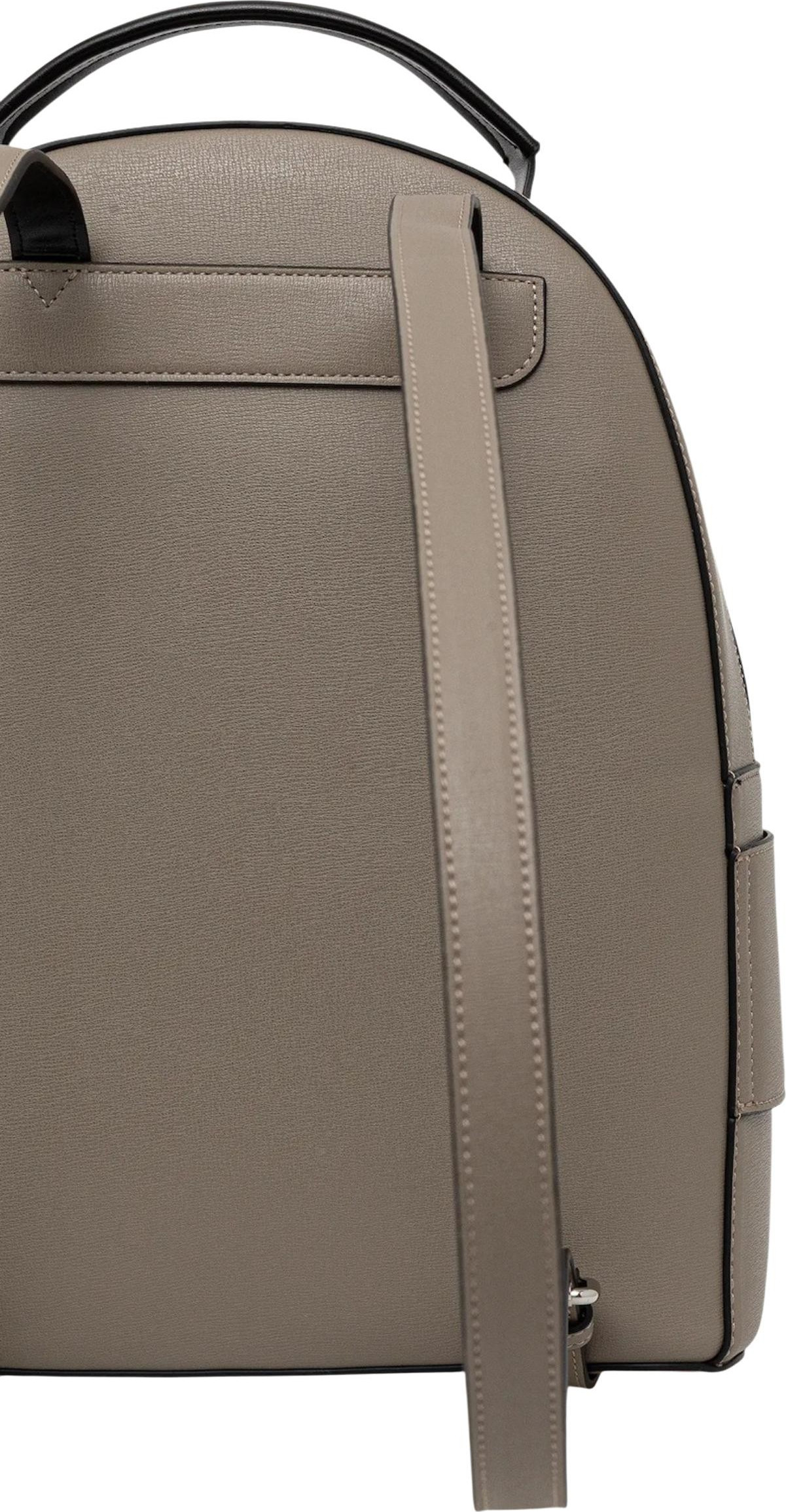 Рюкзаки Armani Exchange