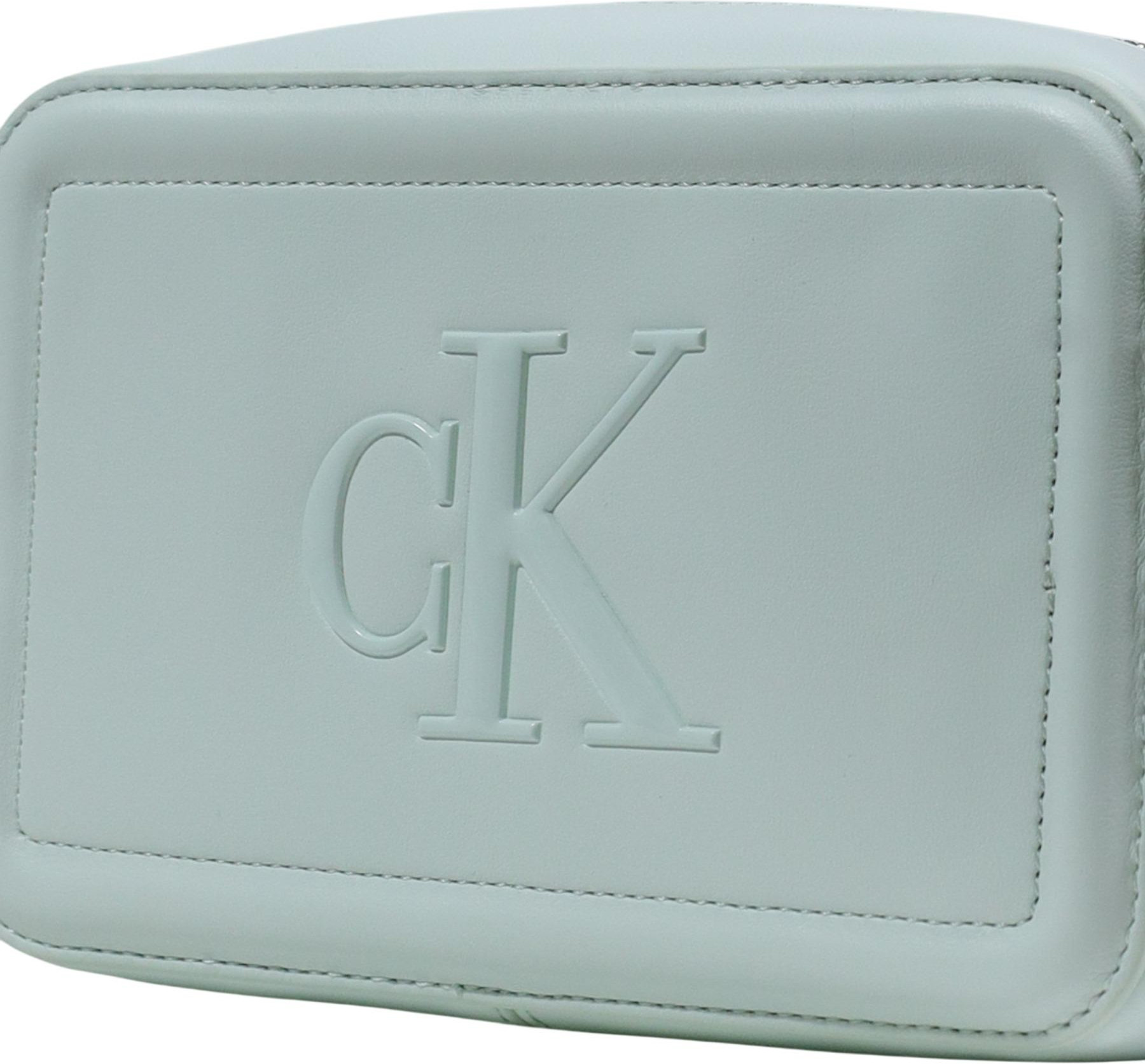 Сумки Calvin Klein