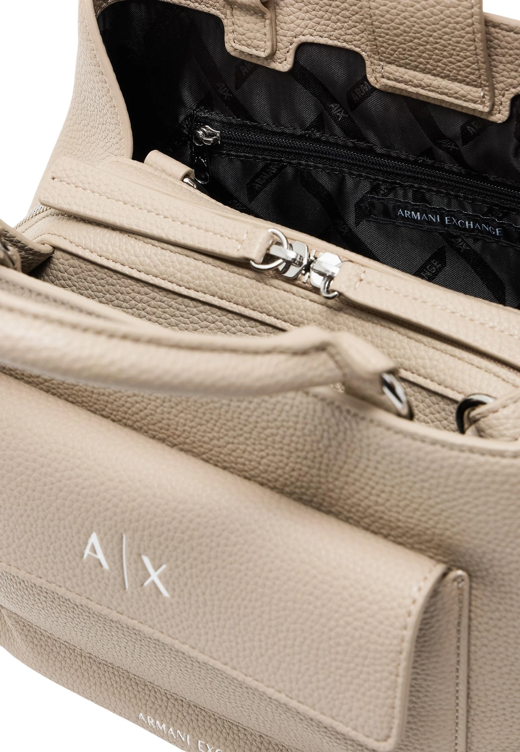 Сумки Armani Exchange
