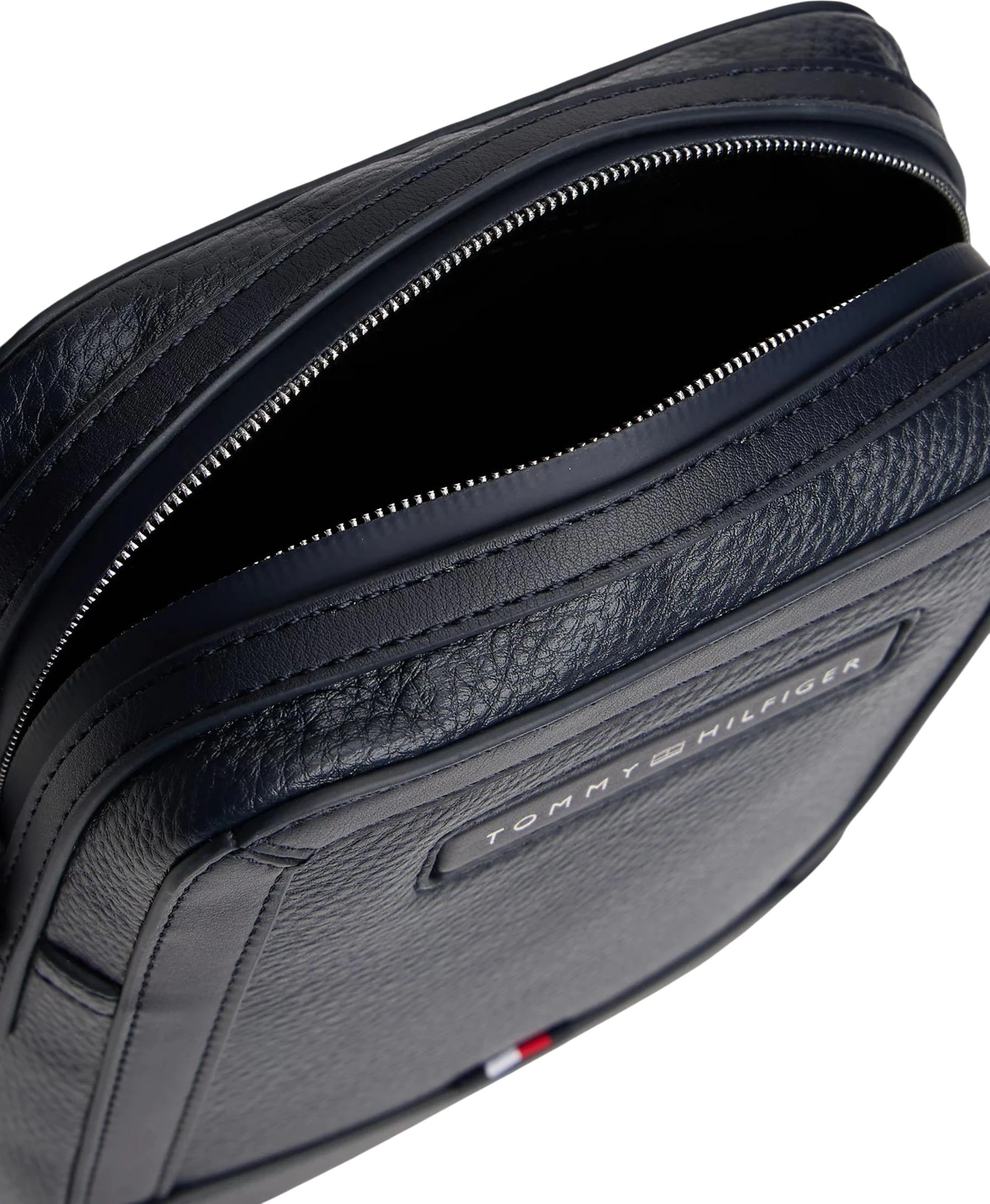 Сумки Tommy Hilfiger