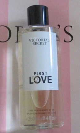 Ароматный спрей Victoria's Secret First Love