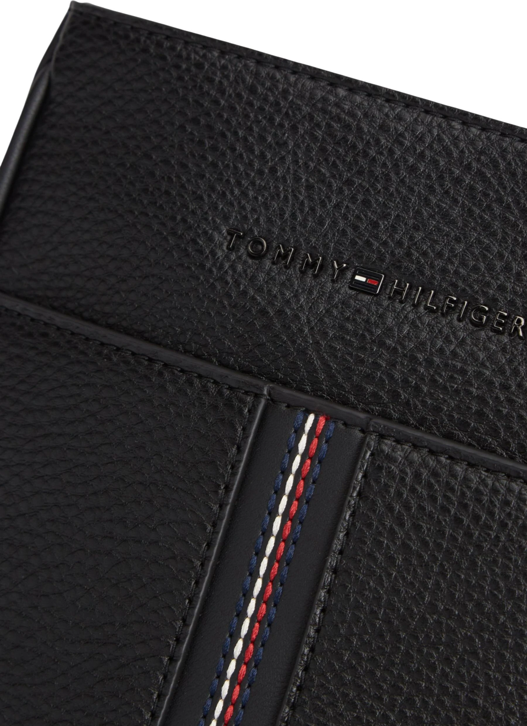 Сумки Tommy Hilfiger