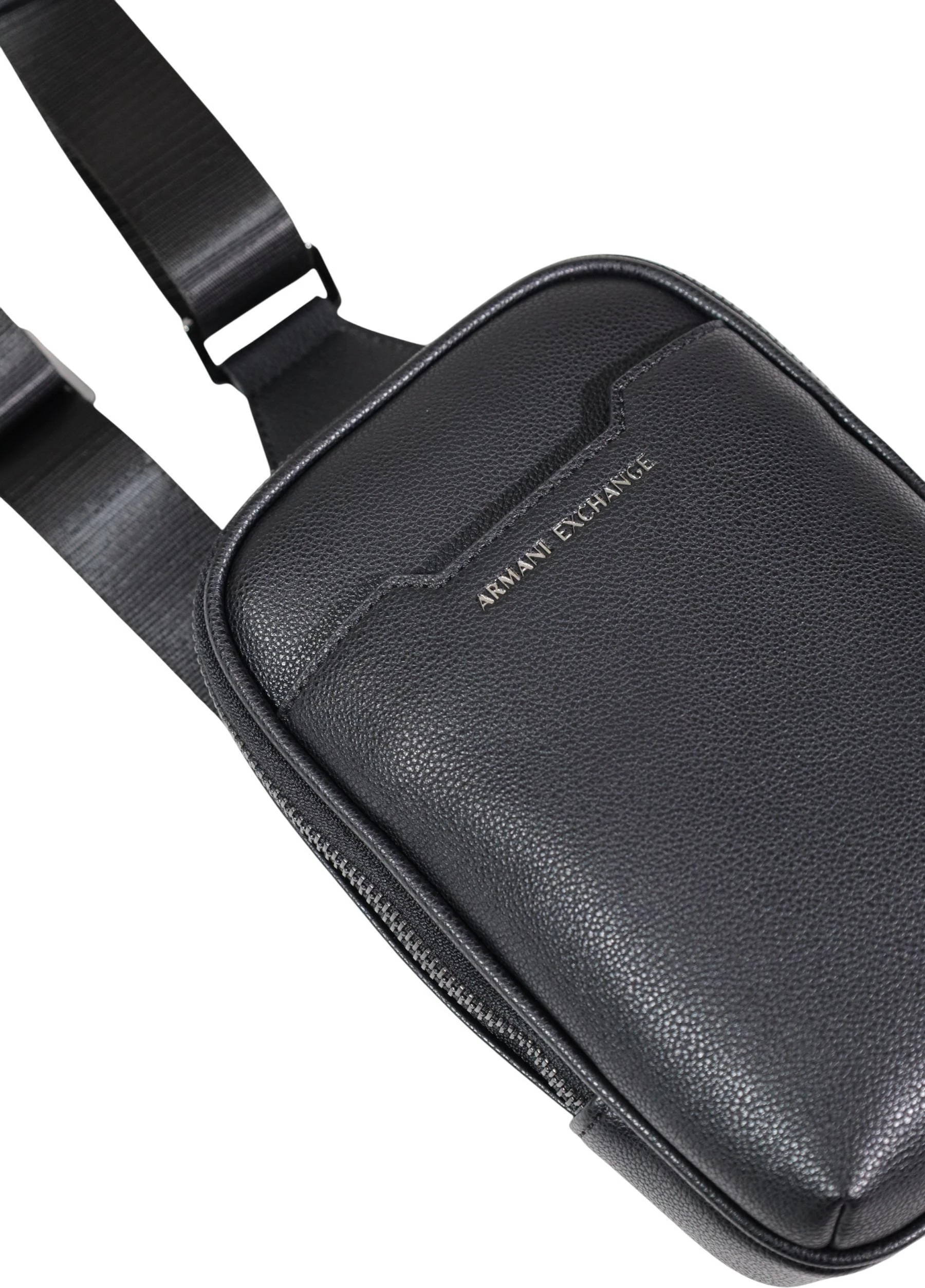 Сумки Armani Exchange