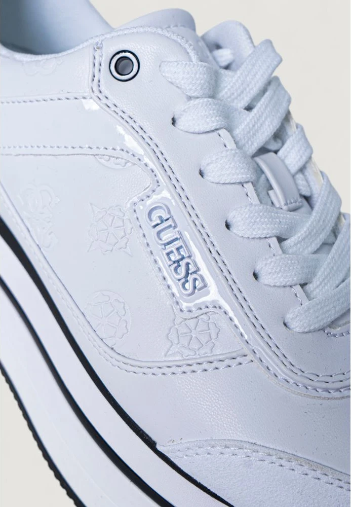Кроссовки на платформе GUESS