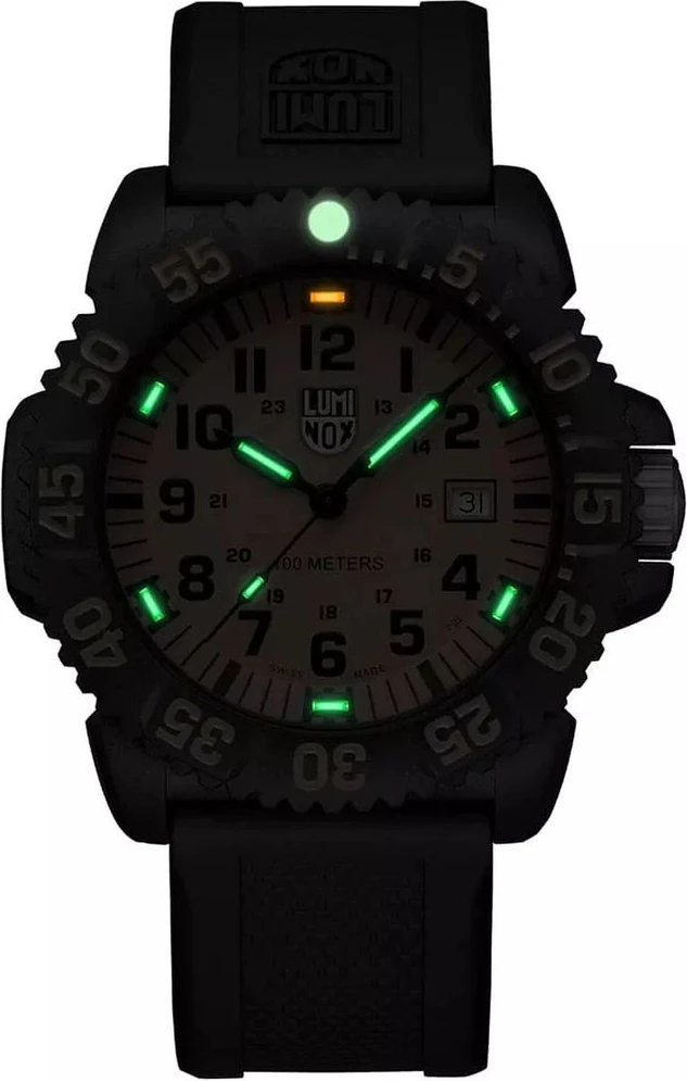 Спортивные часы Luminox