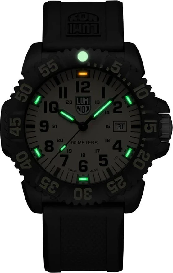 Спортивные часы Luminox