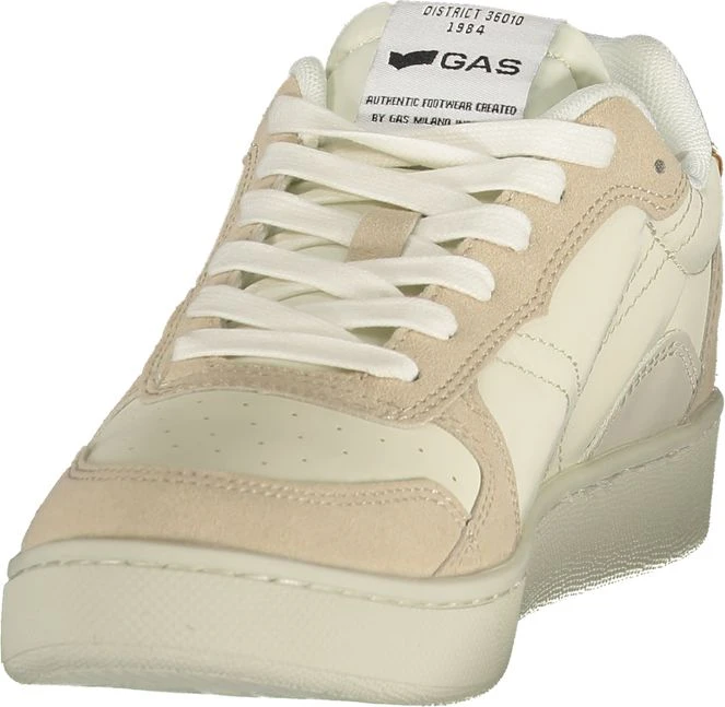 Sneaker Gas