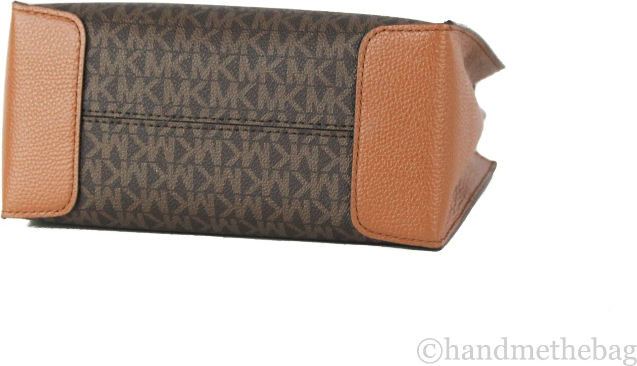 Сумка Michael Kors Mercer Accordion Crossbody Bag