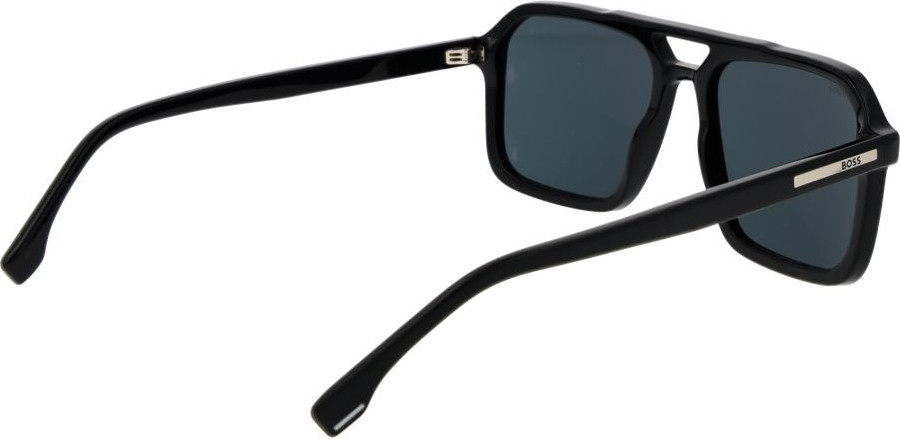 Солнцезащитные очки Hugo Boss