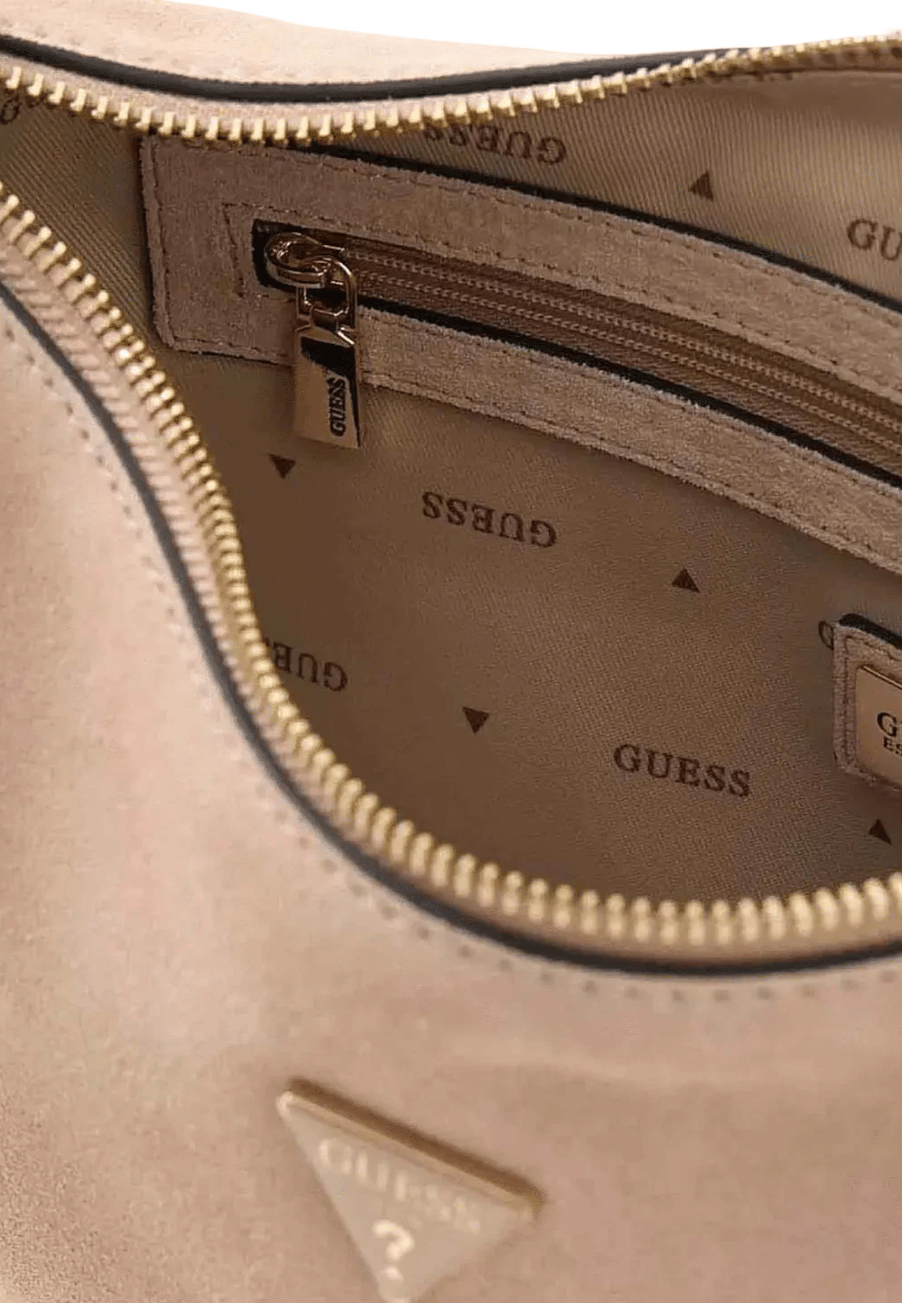 Сумки GUESS
