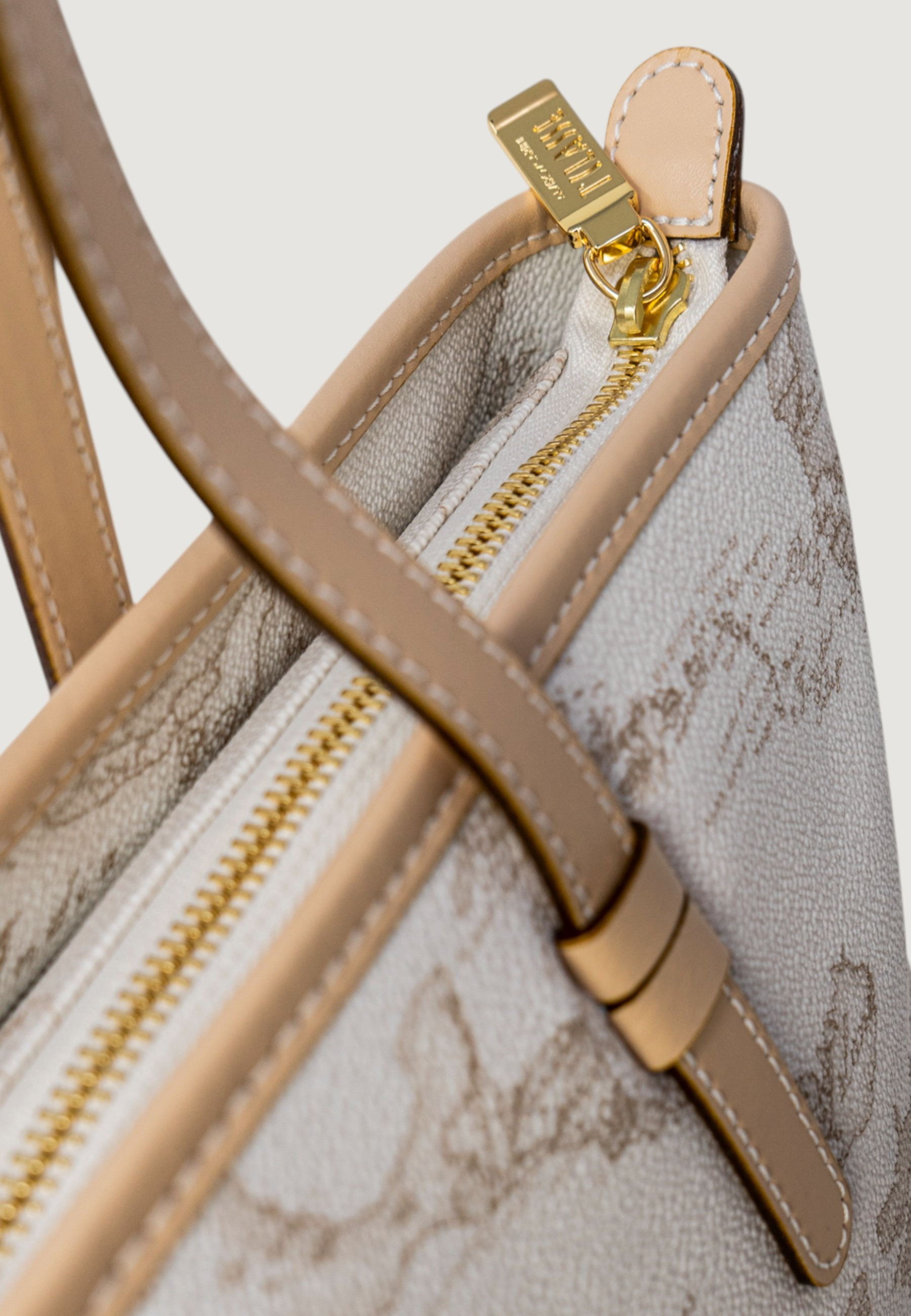 Сумки ALVIERO MARTINI 1a CLASSE