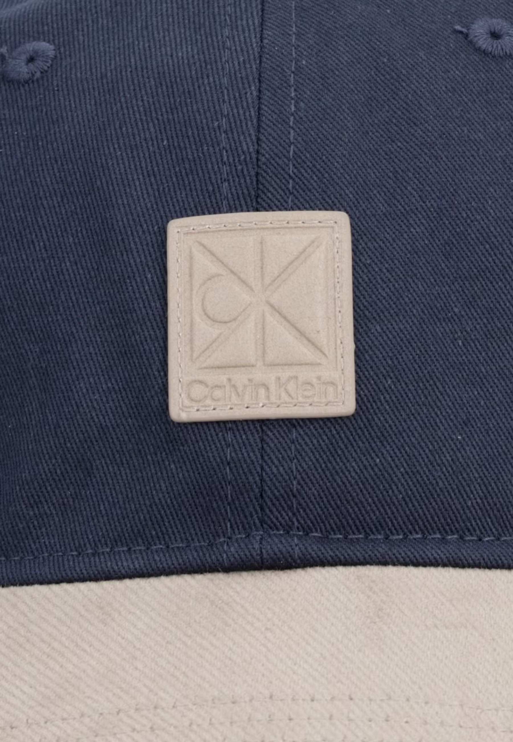 Шапка Calvin Klein