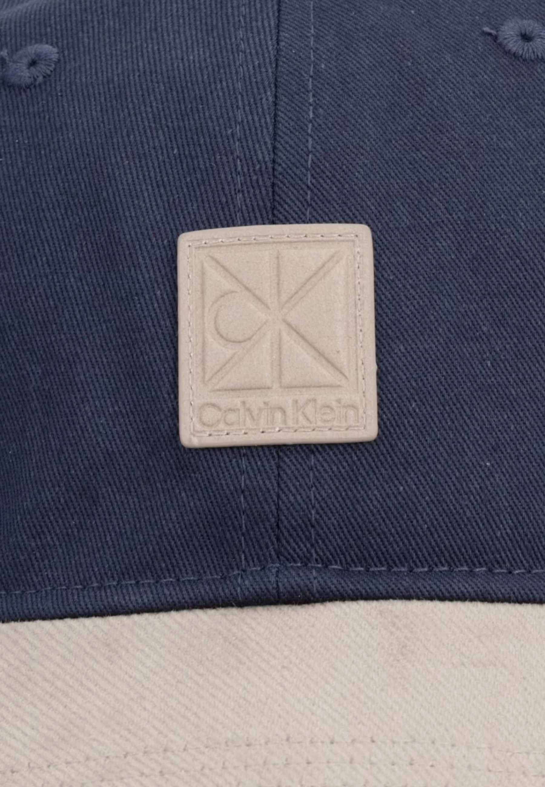 Шапка Calvin Klein