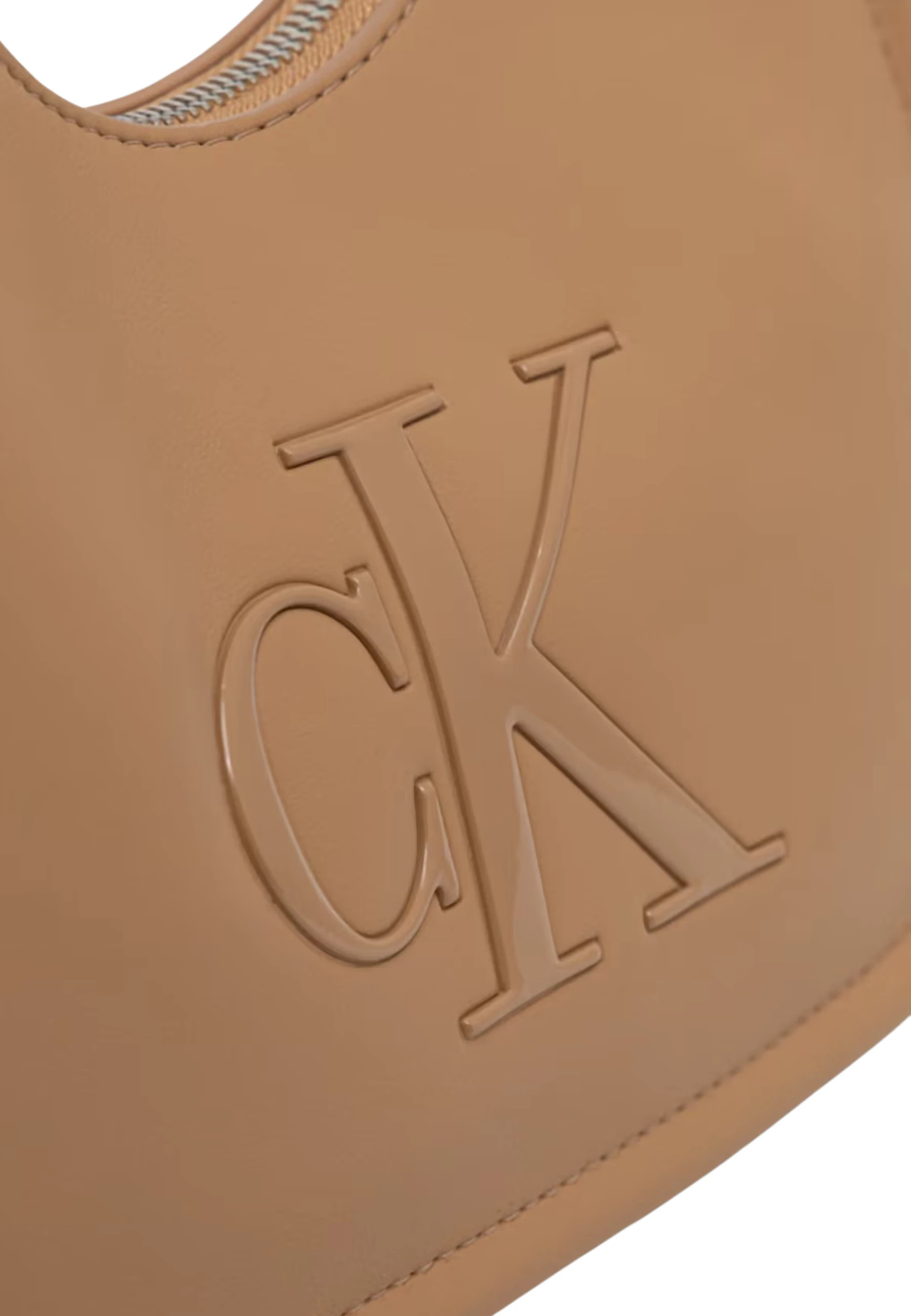 Сумки Calvin Klein