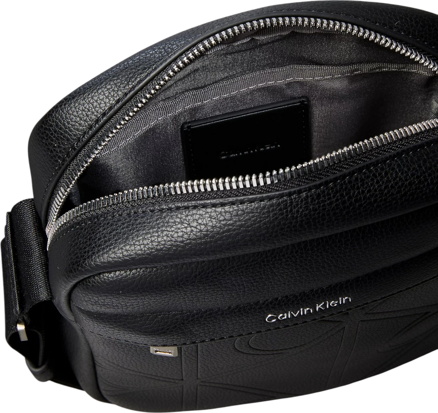 Сумки Calvin Klein