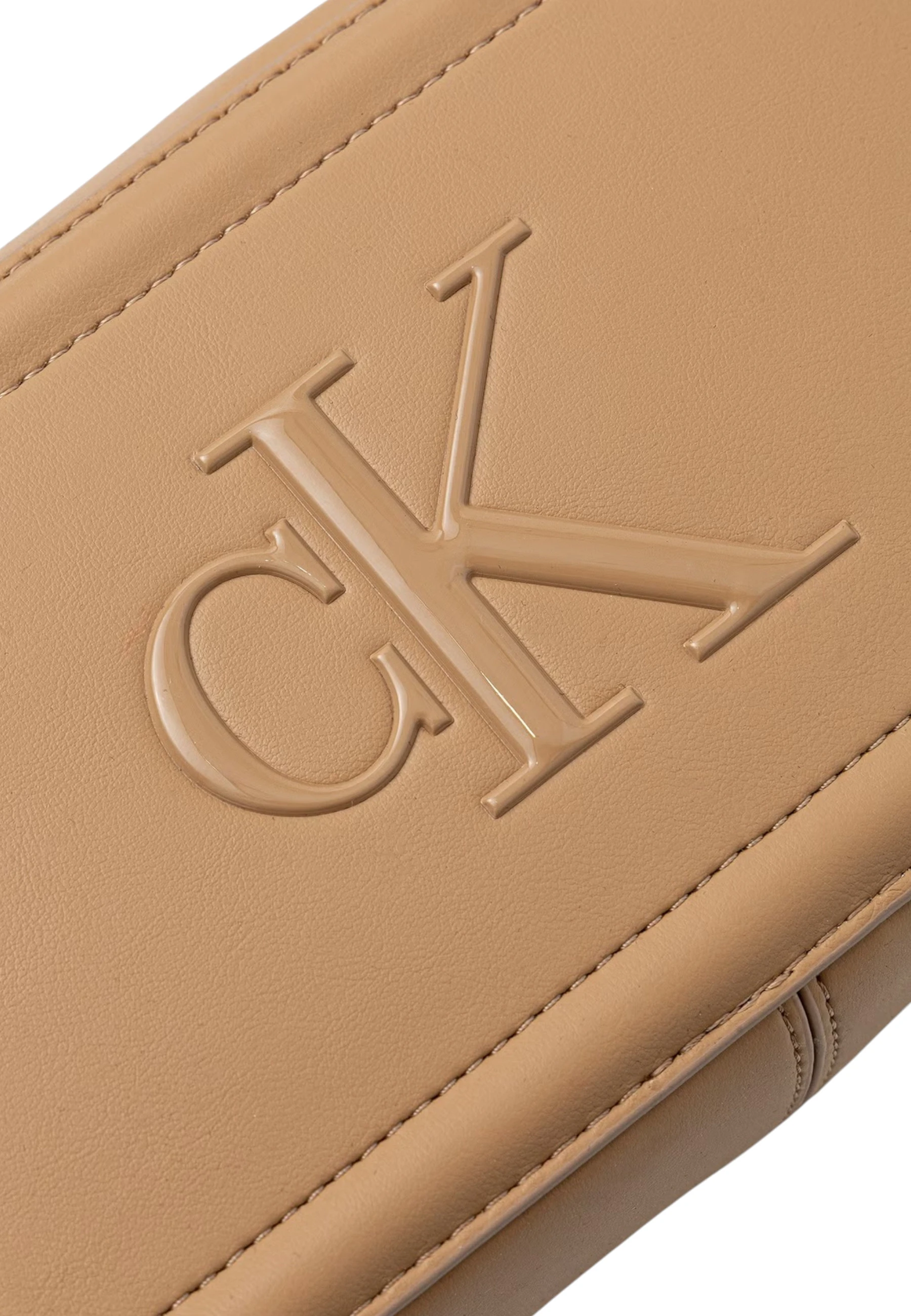 Сумки Calvin Klein