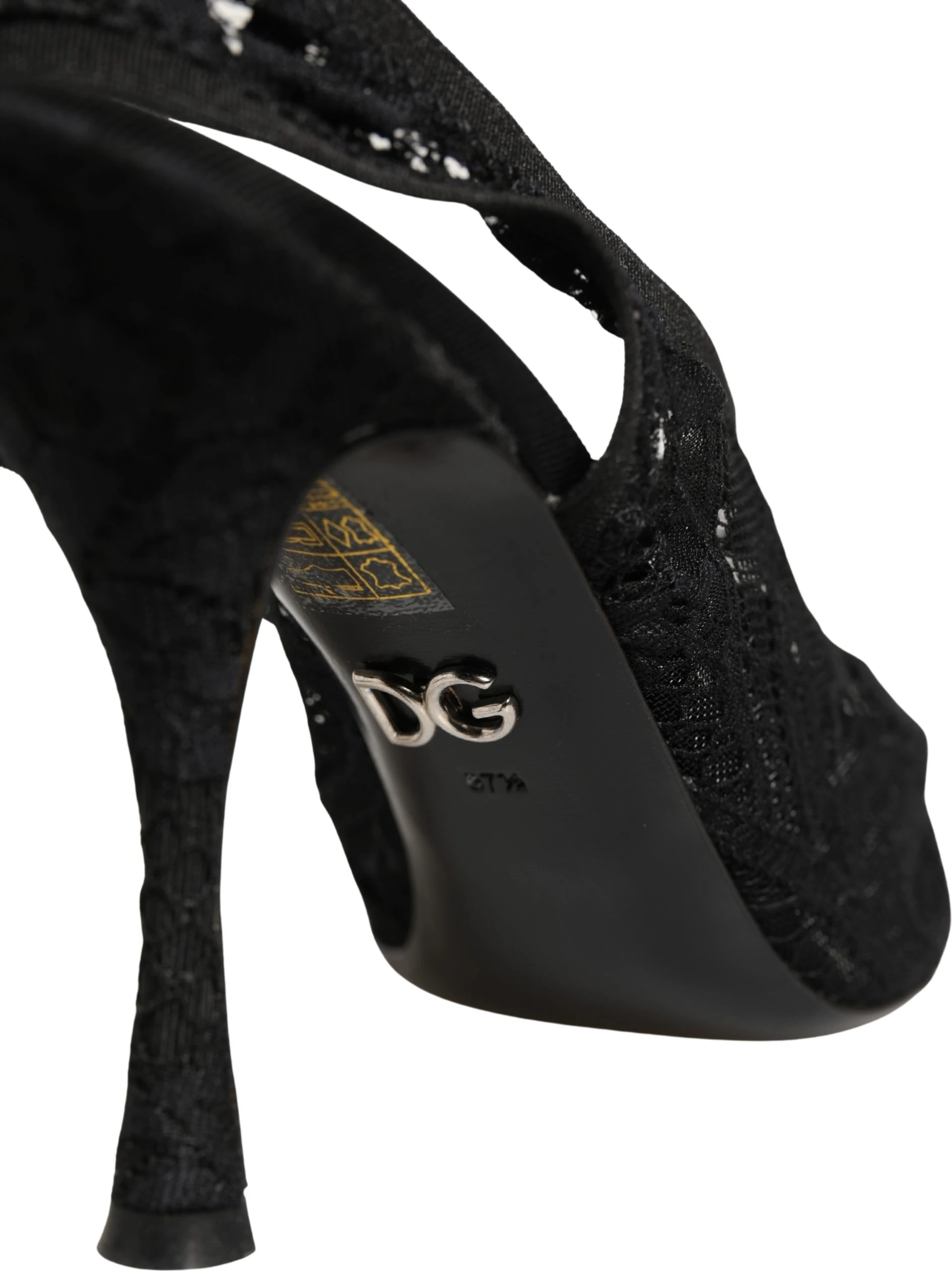 Туфли-лодочки Dolce & Gabbana черные кружевные с острым носом и ремешком на пятке