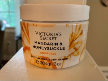 Скраб для тела Victoria's Secret "Мандарин и Жимолость"