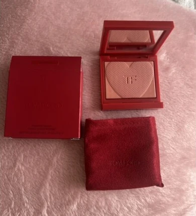 Пудра-румяна Tom Ford Love Collection