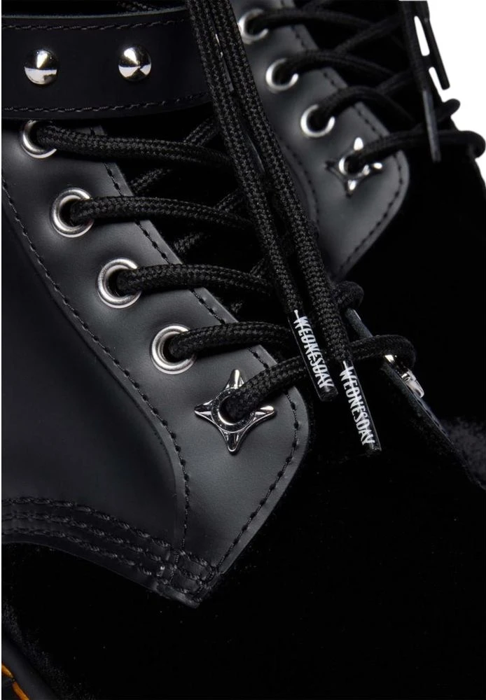 Чёрные кожаные ботинки Dr. Martens на шнуровке