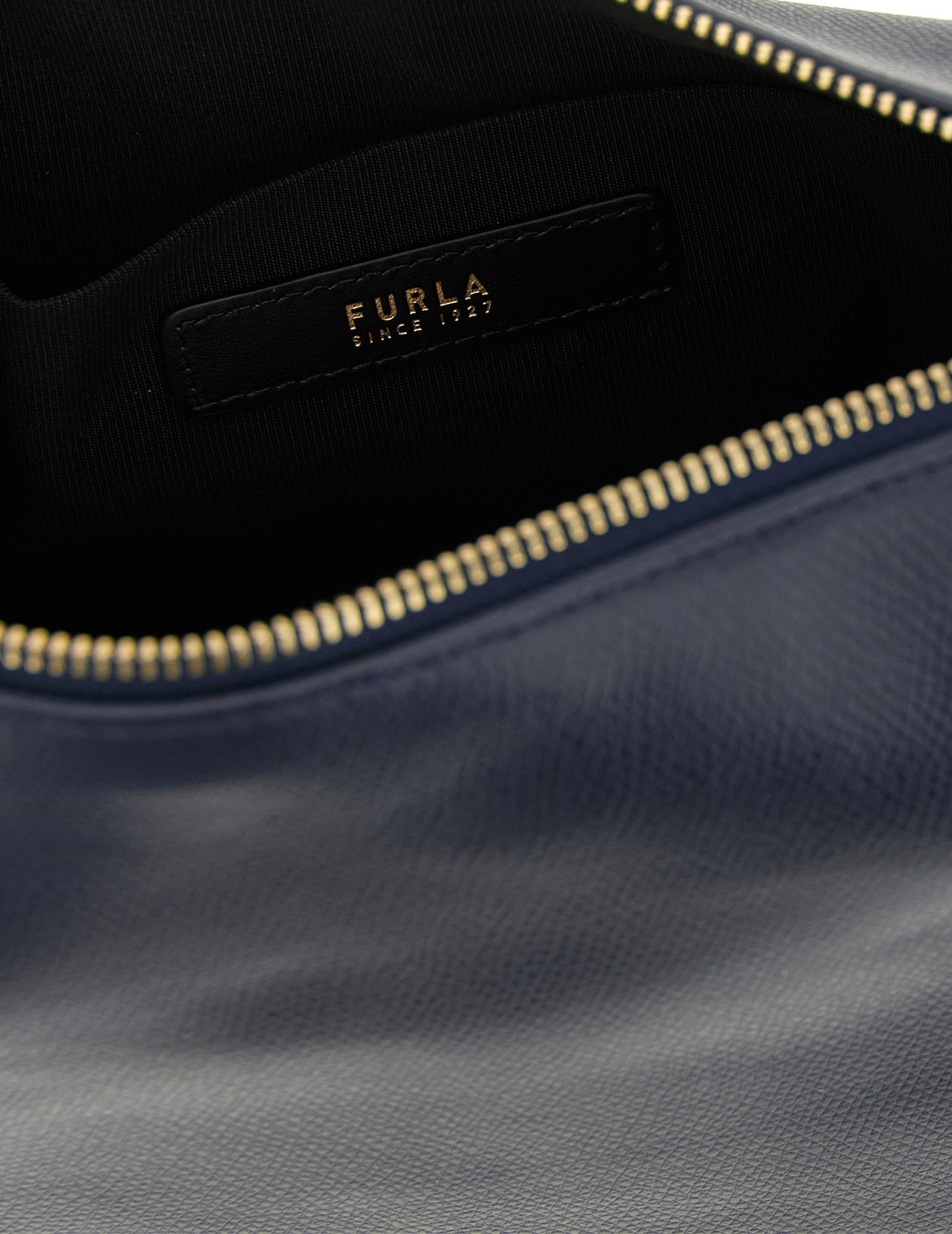 Сумка на плечо Furla Tonie