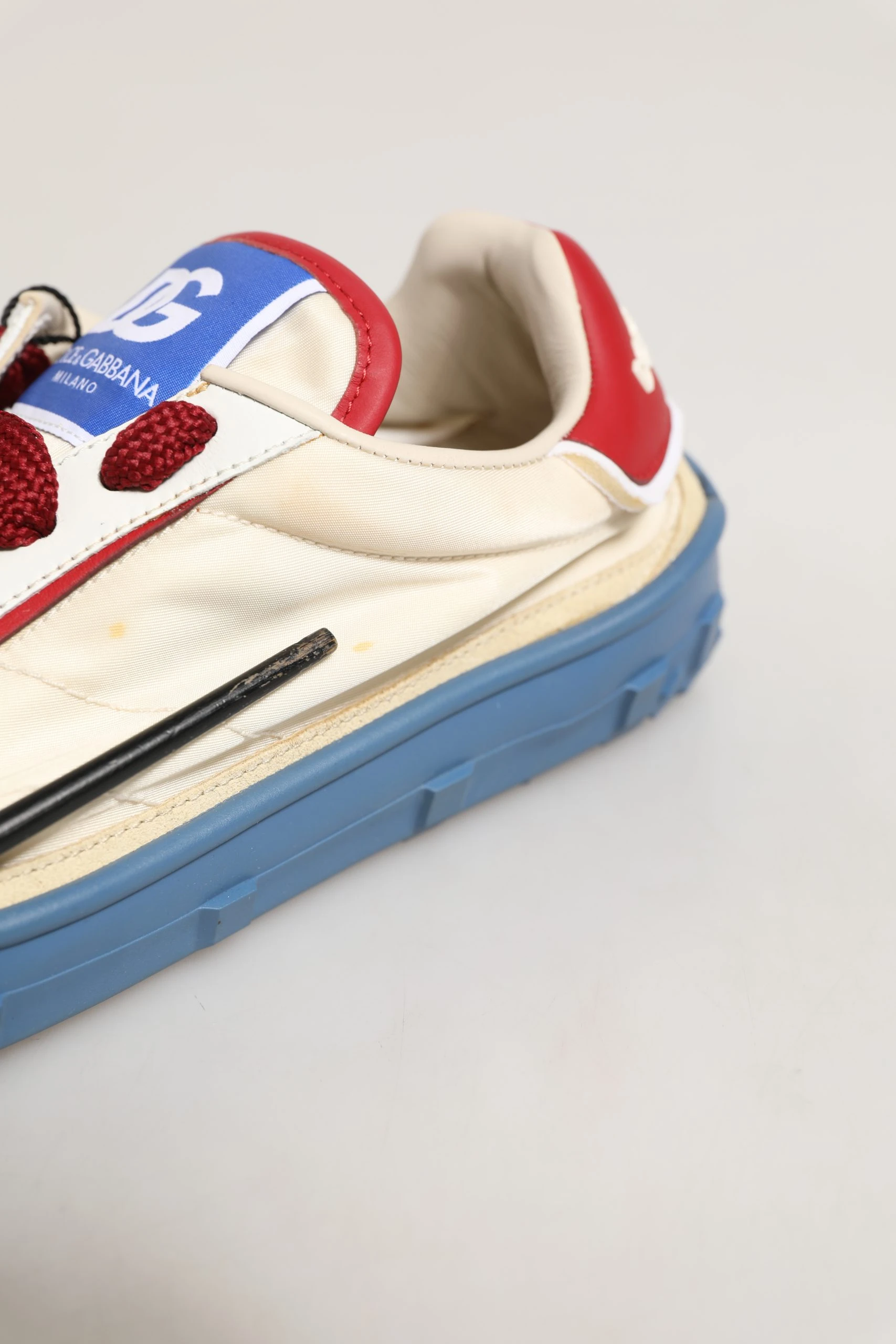 Кроссовки Dolce & Gabbana Old Runner на шнуровке
