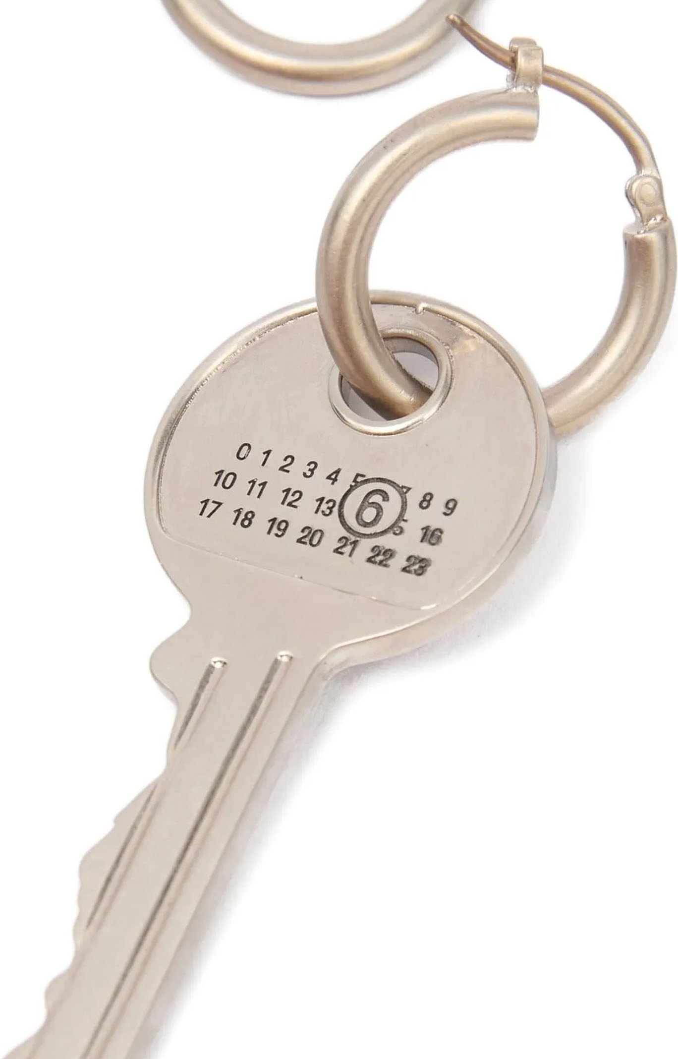 Серьги MM6 Maison Margiela из серебряной латуни