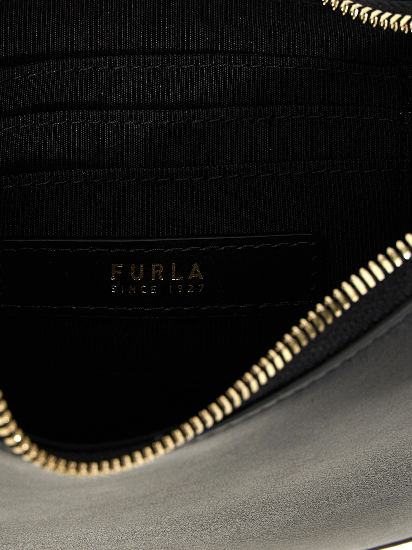 Сумка на плечо Furla