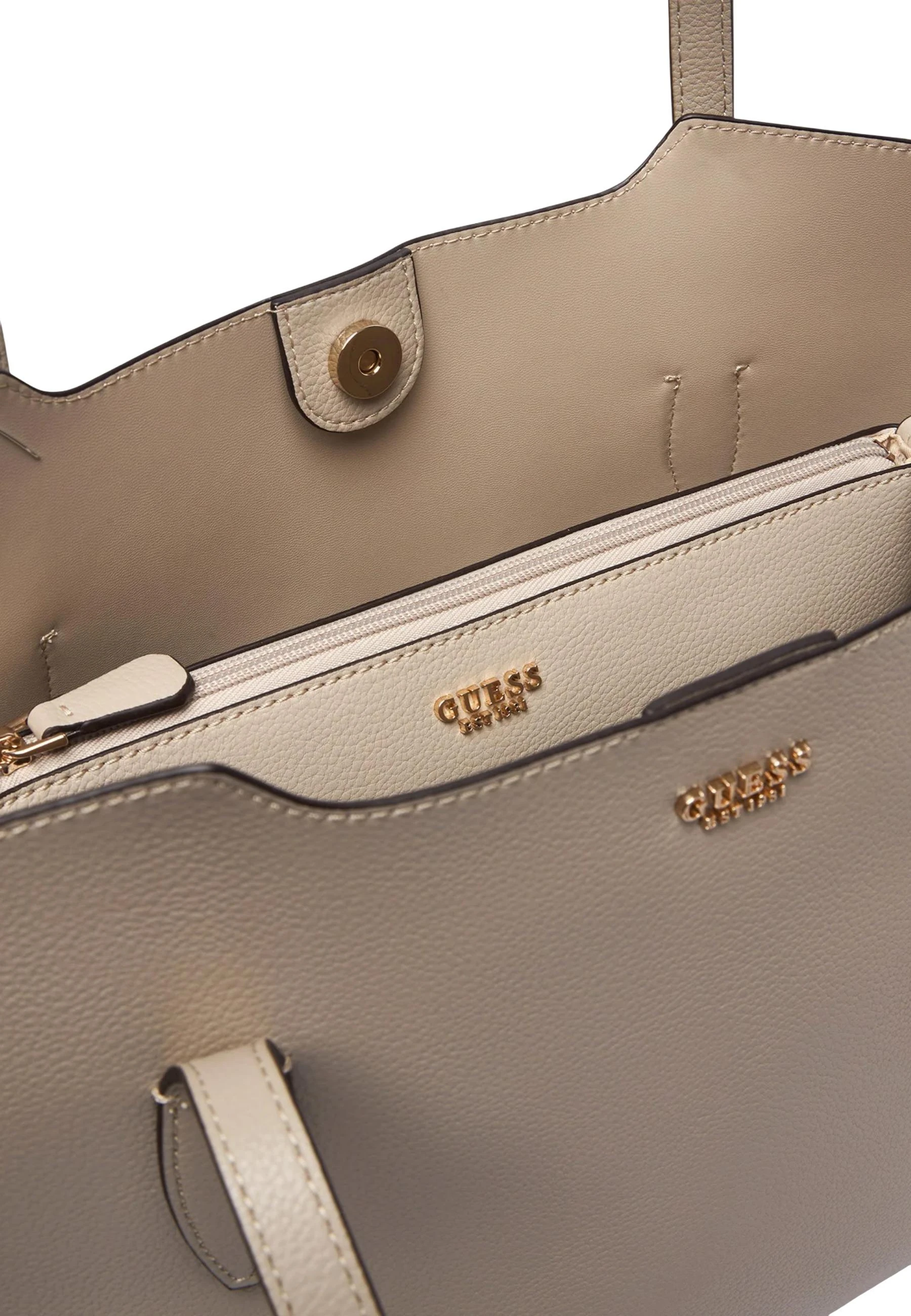 Сумка GUESS
