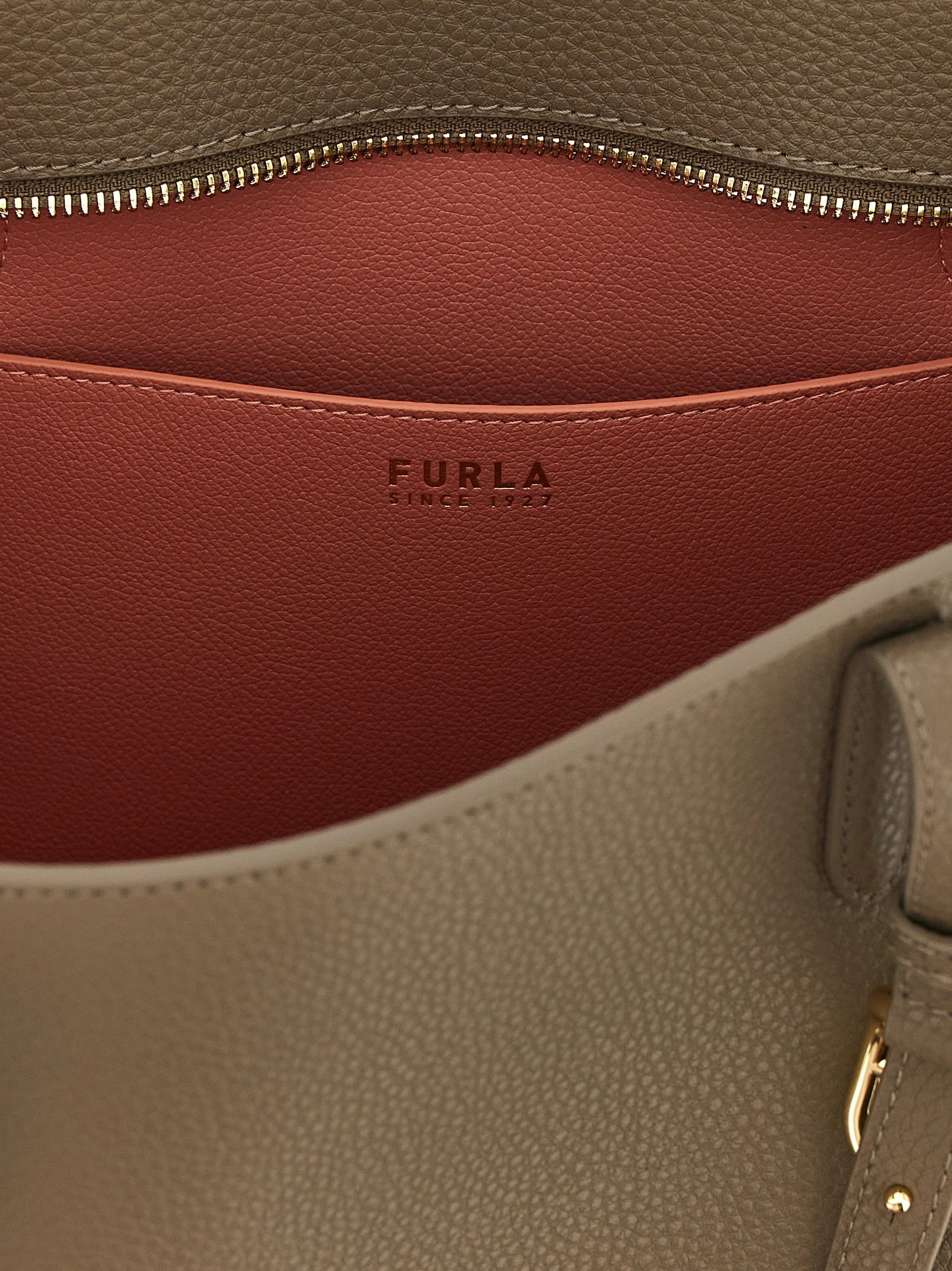 Сумка-тоут Furla Ava