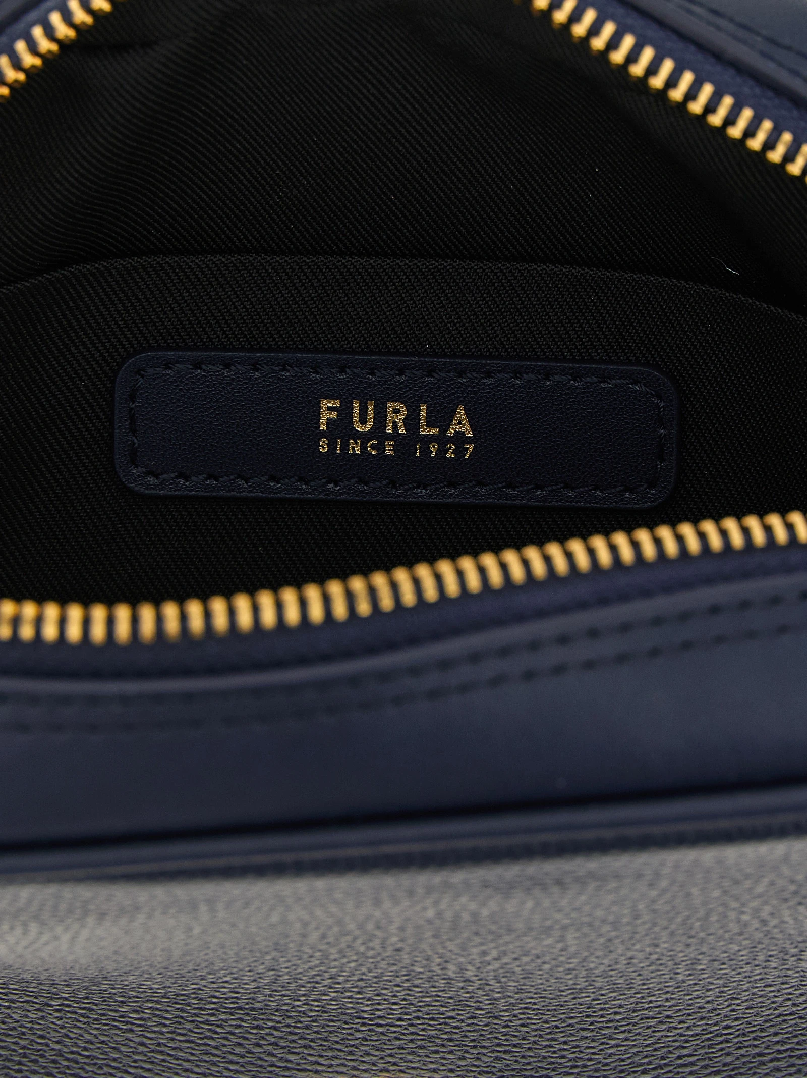 Сумочка Furla Poppy S