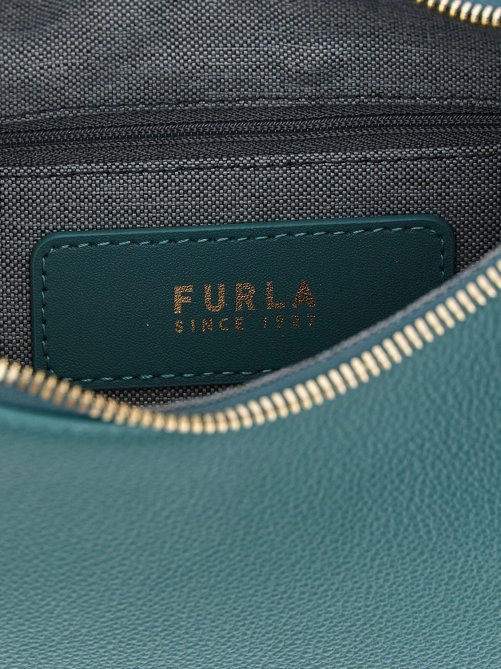 Сумка на плечо Furla Goccia