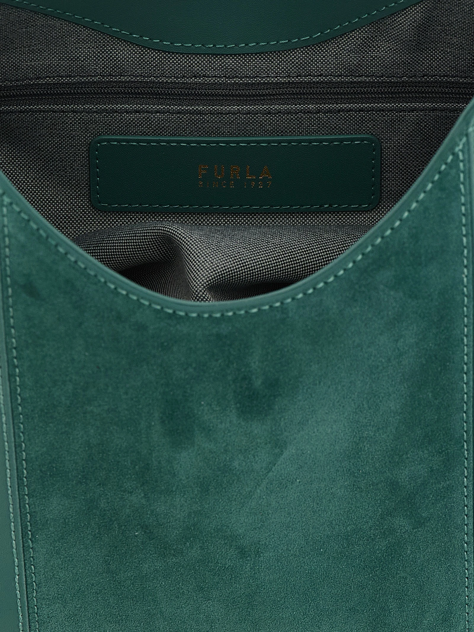Сумка на плечо Furla Goccia M