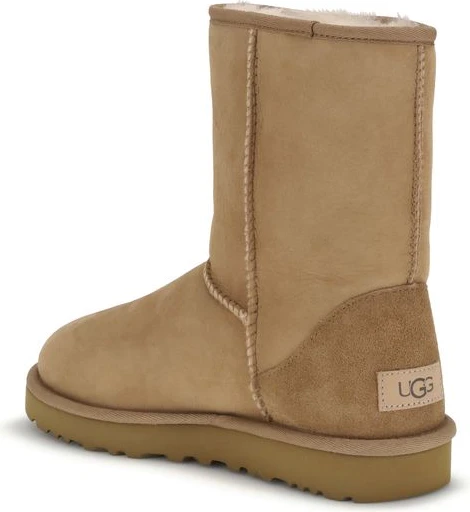 Классические короткие ботинки UGG