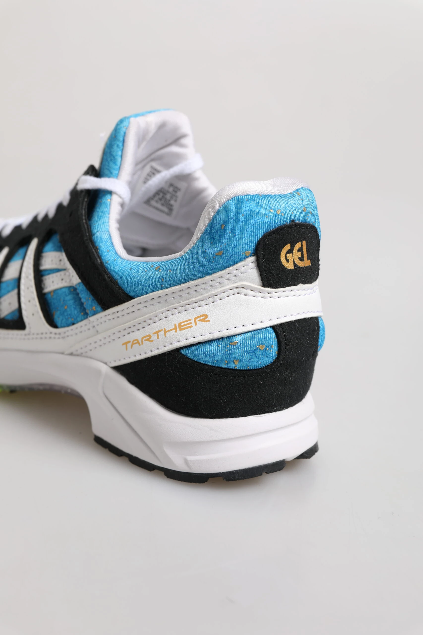 Кроссовки Asics