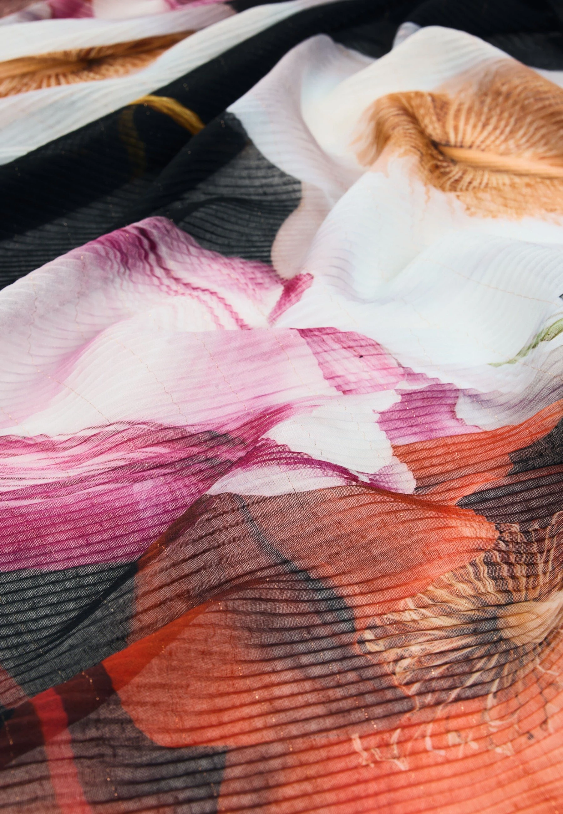 Шарфы Desigual