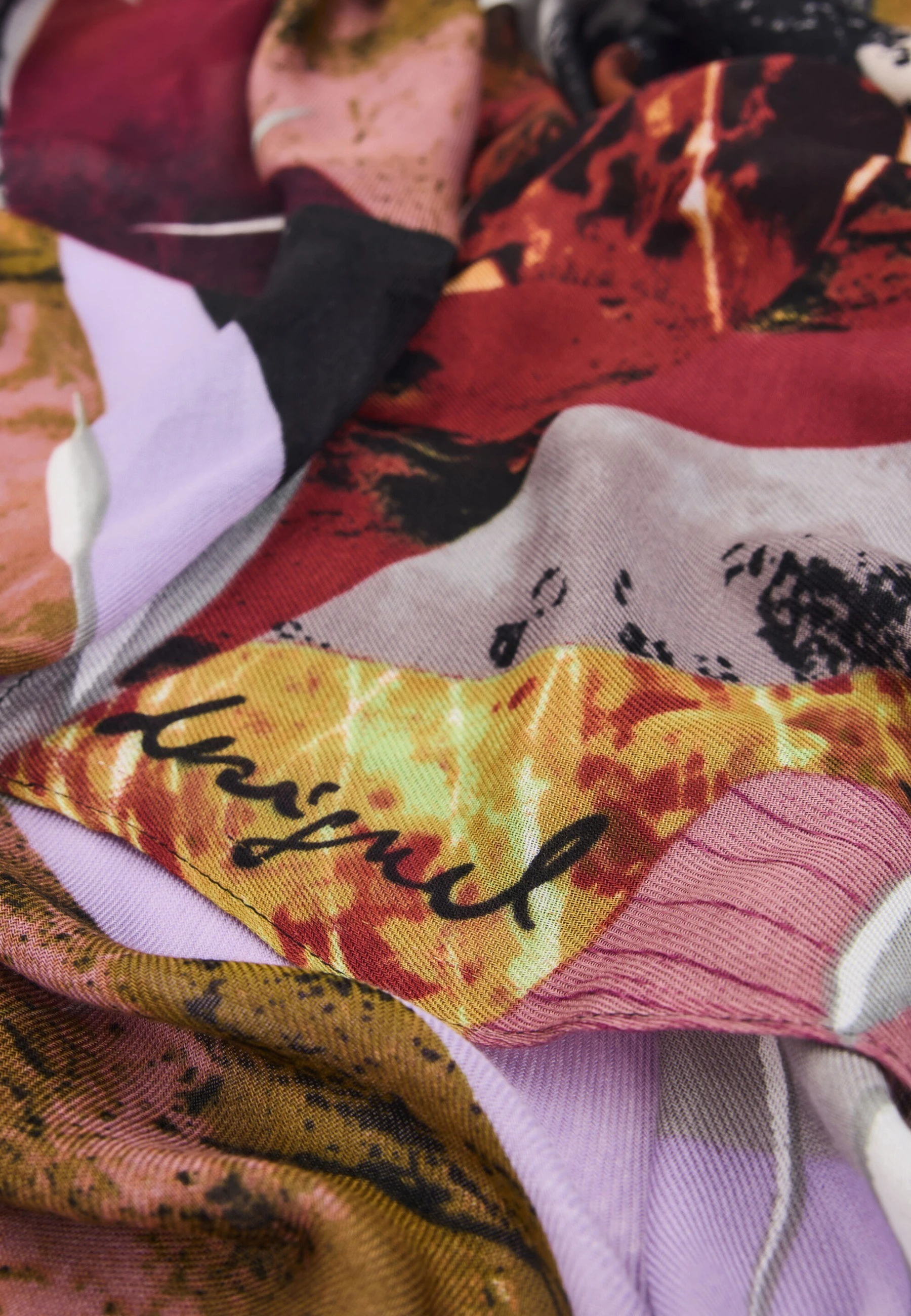 Шарфы Desigual