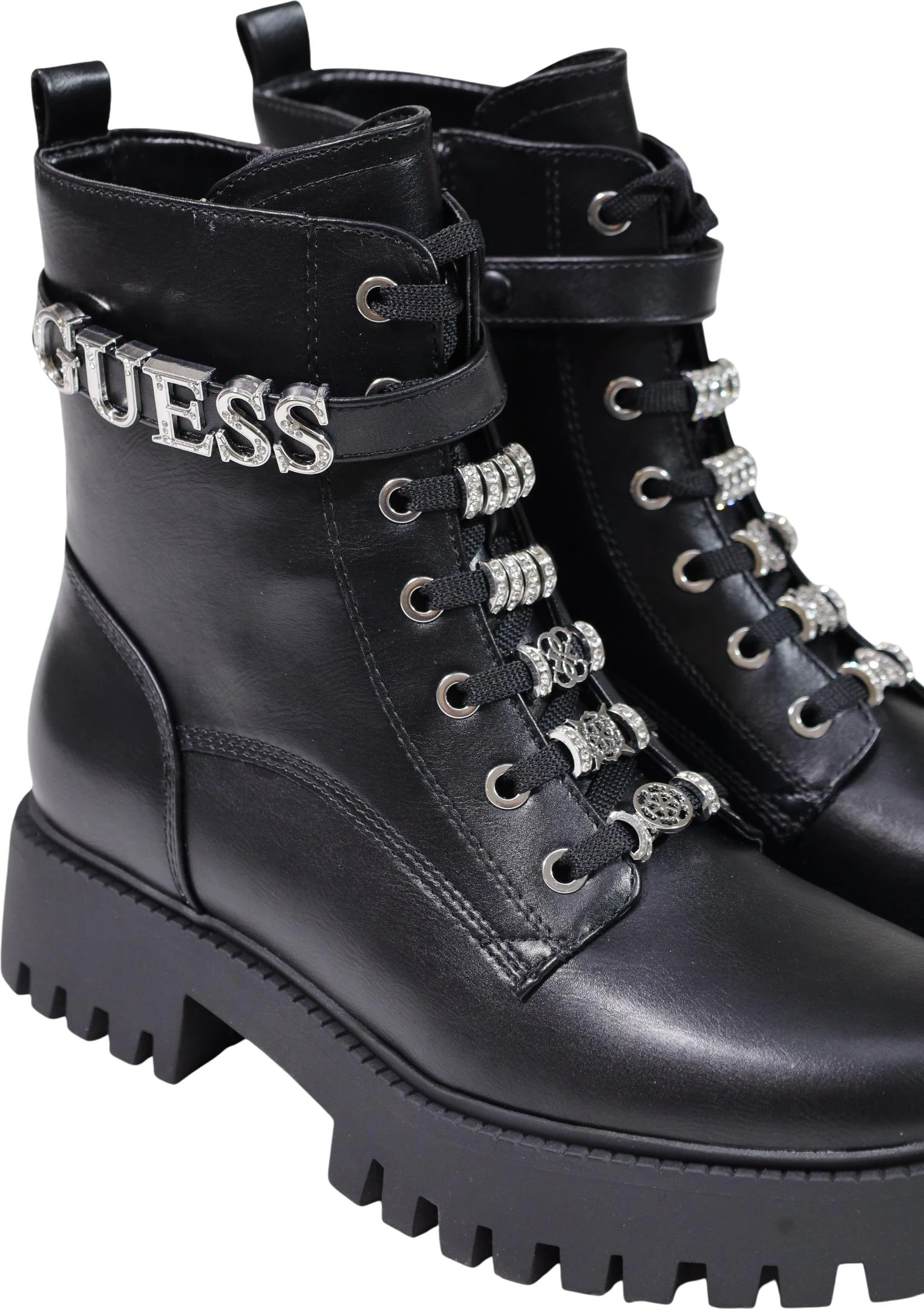 Ботинки GUESS