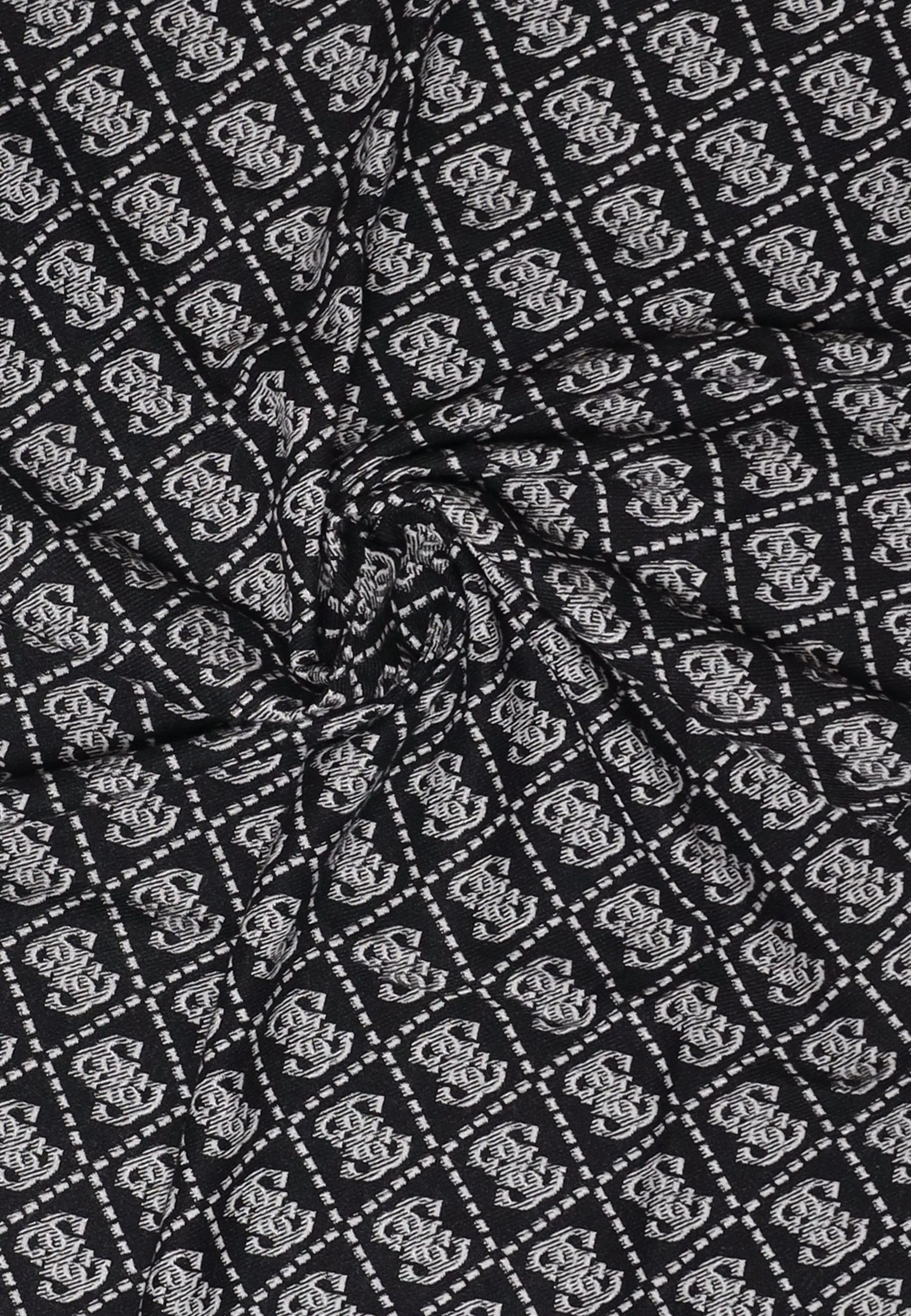 Шарфы GUESS