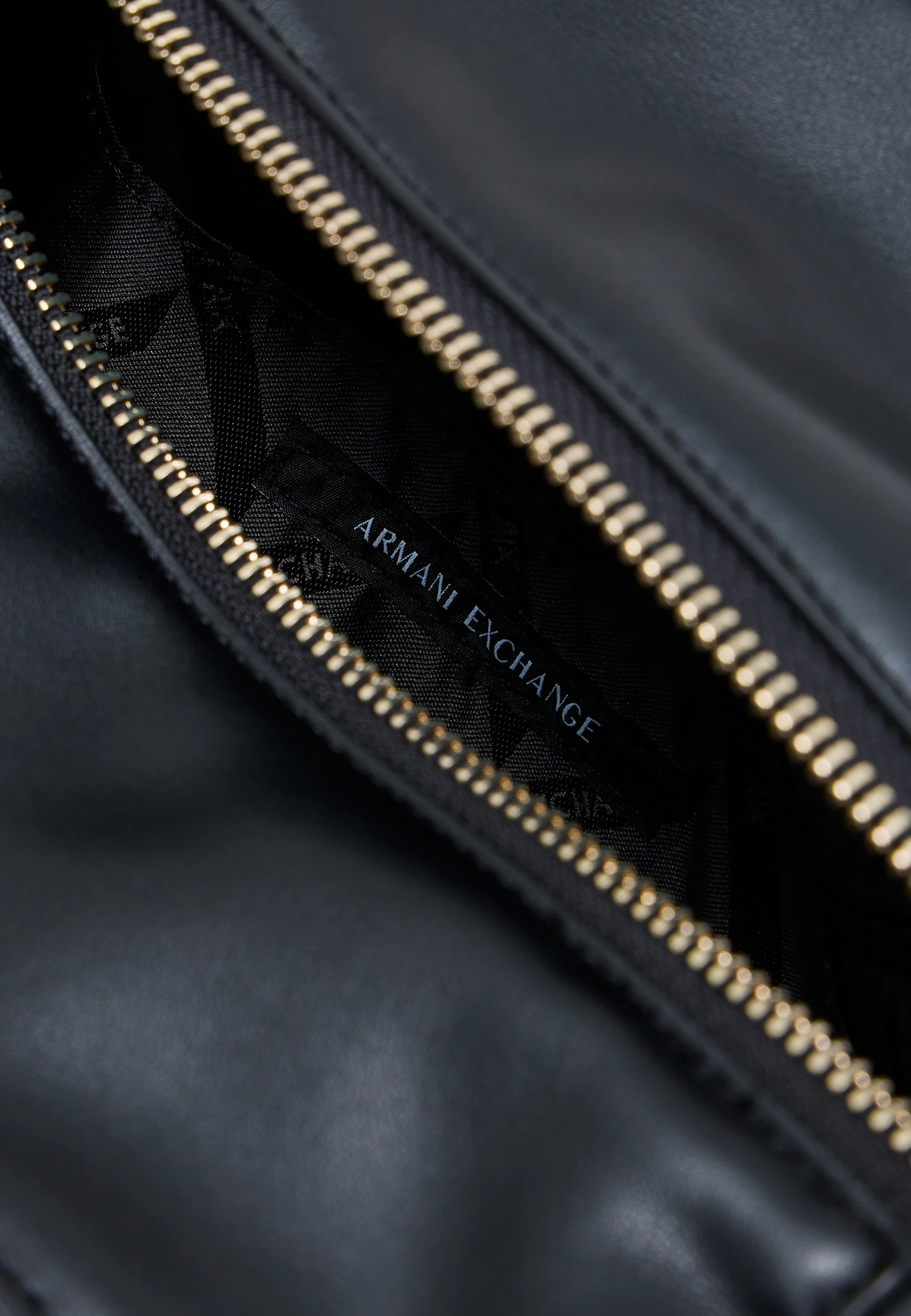 Сумка Armani Exchange