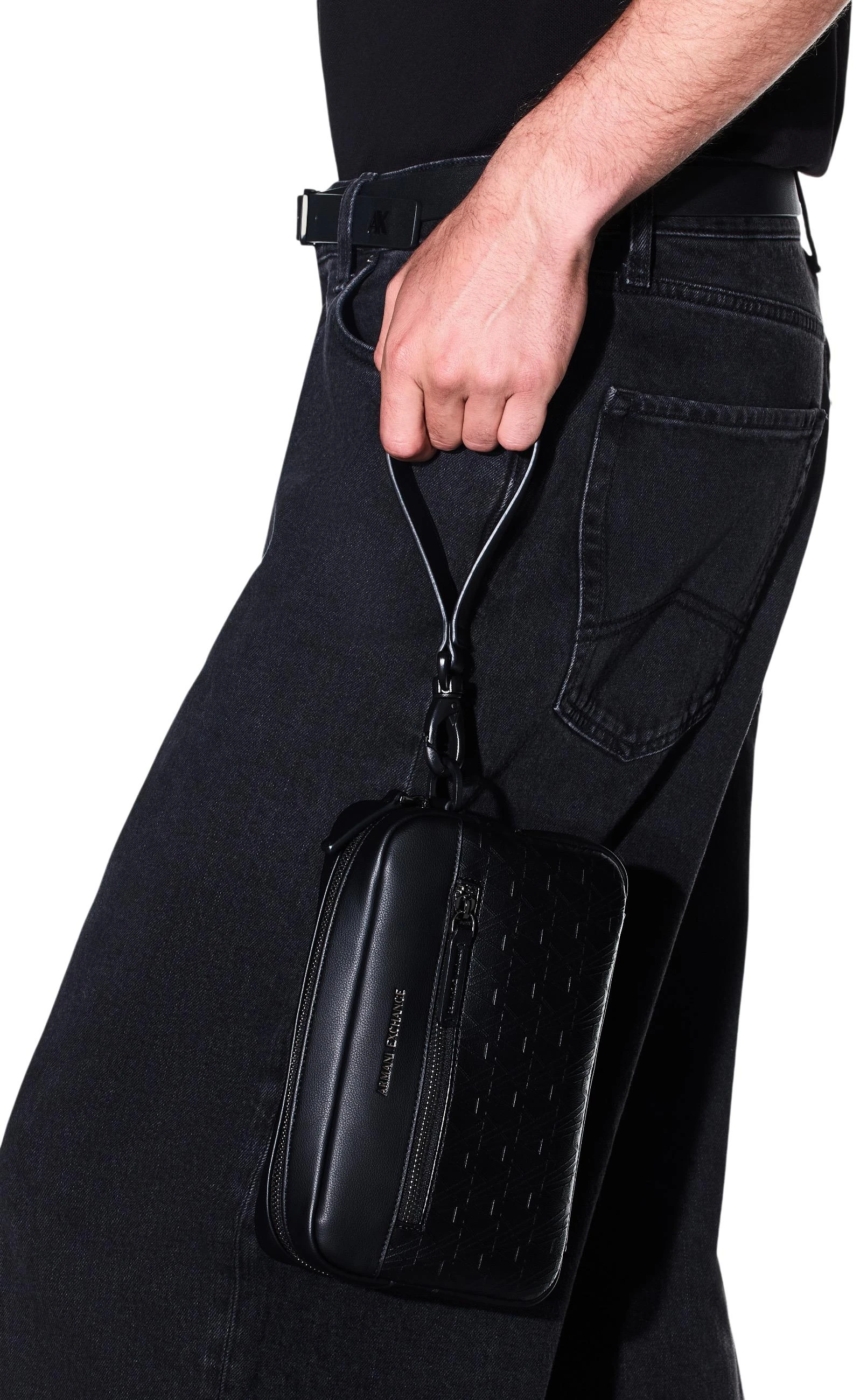 Сумки Armani Exchange