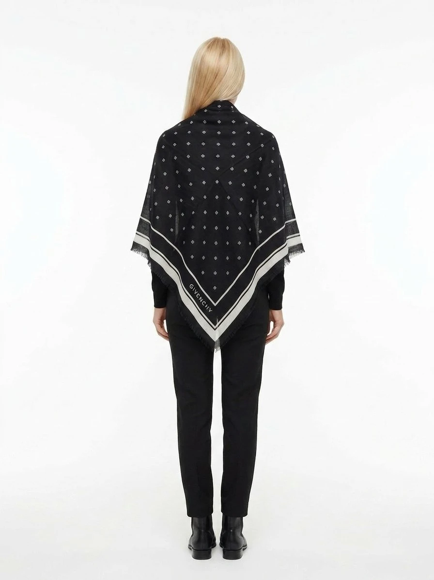 Шарф Givenchy