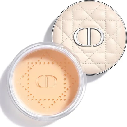 Powder Christian Dior Forever On Set